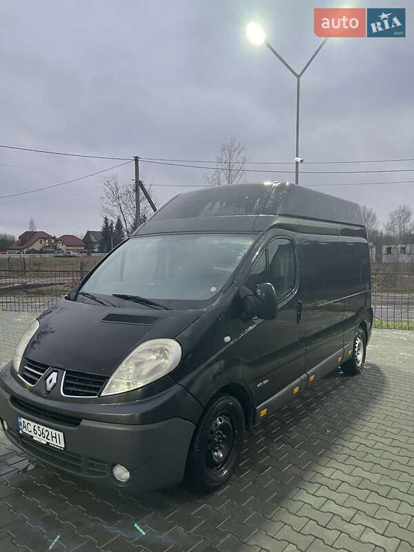 Грузовой фургон Renault Trafic 2008 в Шацке
