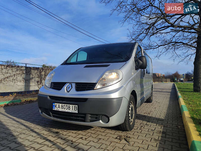 Грузопассажирский фургон Renault Trafic 2012 в Киеве фото 6 Грузопассажирский фургон Renault Trafic 2012 в Киеве