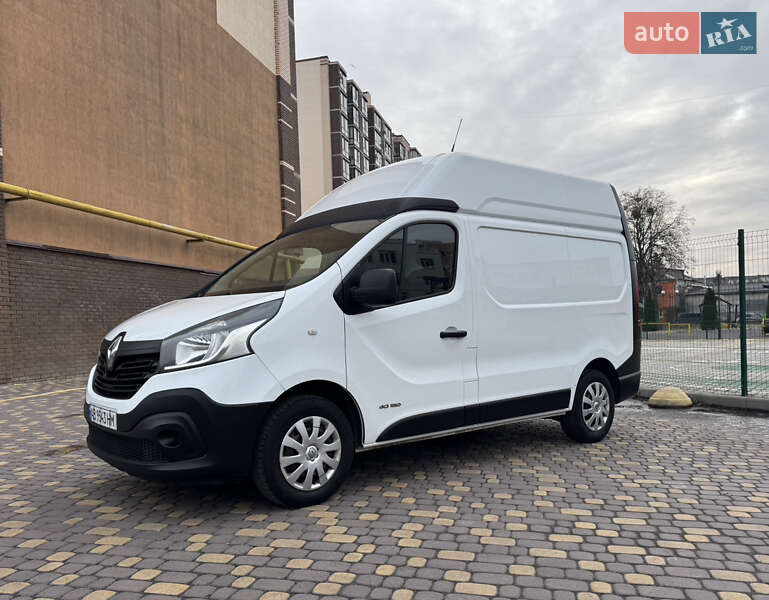Renault Trafic 2015