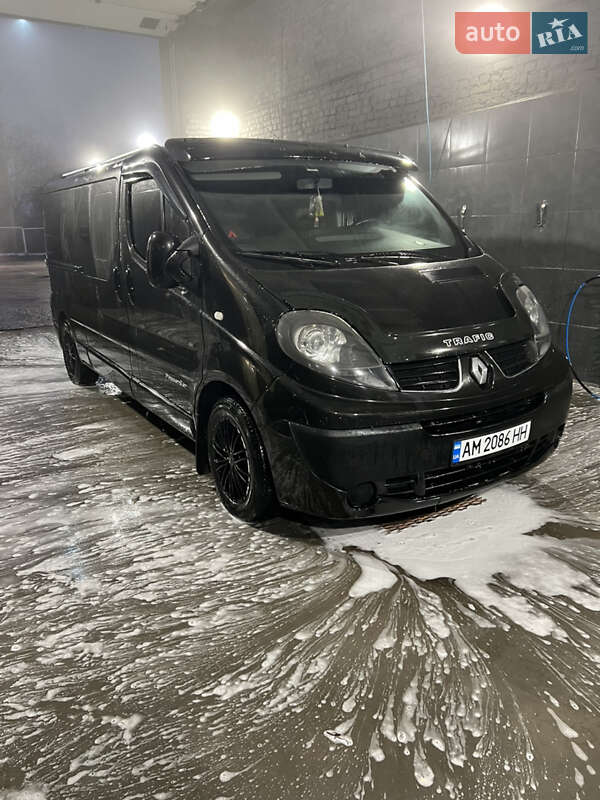 Минивэн Renault Trafic 2008 в Переяславе