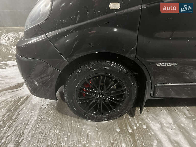 Минивэн Renault Trafic 2008 в Переяславе