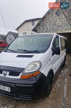 Мінівен Renault Trafic 2004 в Бережанах