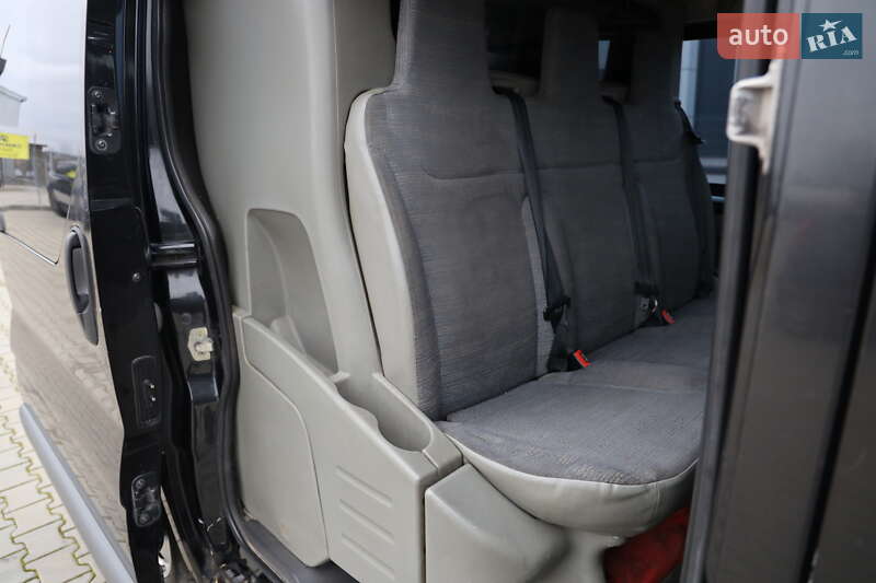 Мінівен Renault Trafic 2009 в Луцьку