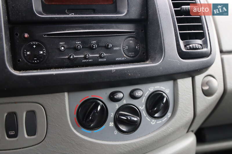 Мінівен Renault Trafic 2009 в Луцьку