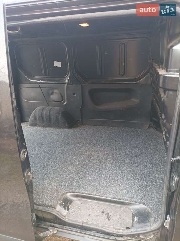 Грузовой фургон Renault Trafic 2016 в Чернигове