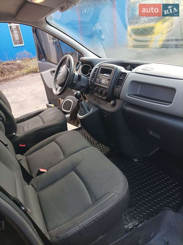 Грузовой фургон Renault Trafic 2016 в Чернигове