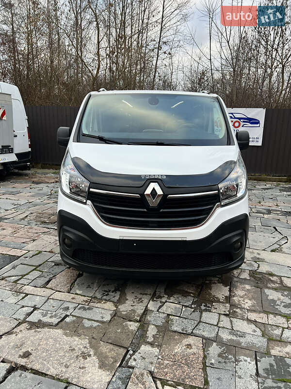 Минивэн Renault Trafic 2021 в Коростене