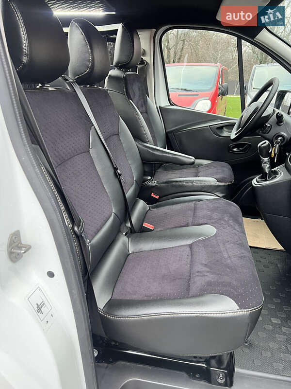 Минивэн Renault Trafic 2021 в Коростене