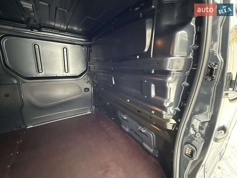 Вантажний фургон Renault Trafic 2024 в Києві
