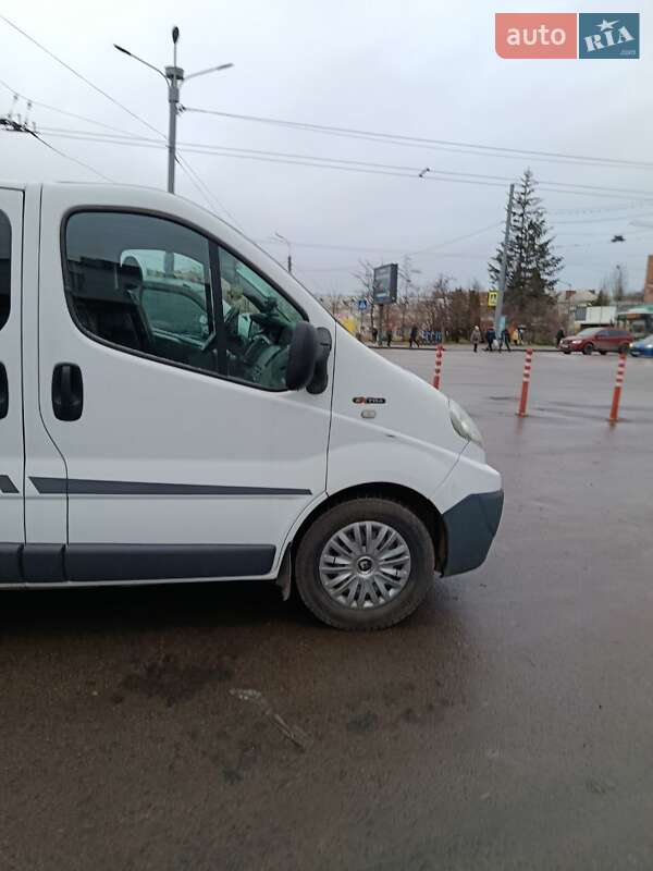 Мінівен Renault Trafic 2010 в Сумах