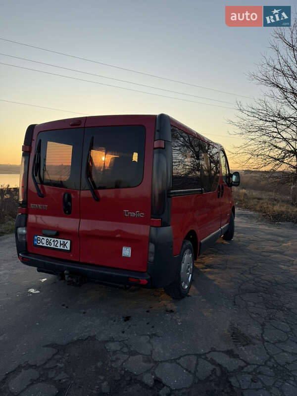 Мінівен Renault Trafic 2002 в Яворові