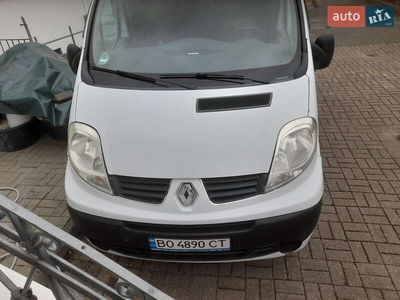 Renault Trafic 2012