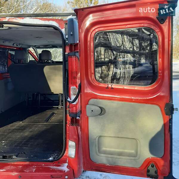 Грузопассажирский фургон Renault Trafic 2010 в Полтаве