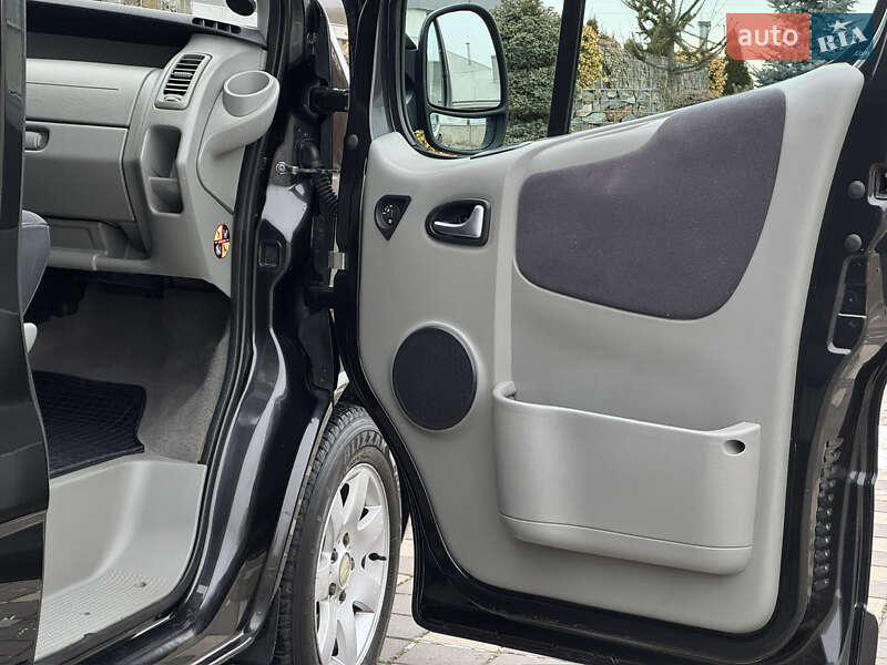 Минивэн Renault Trafic 2013 в Стрые