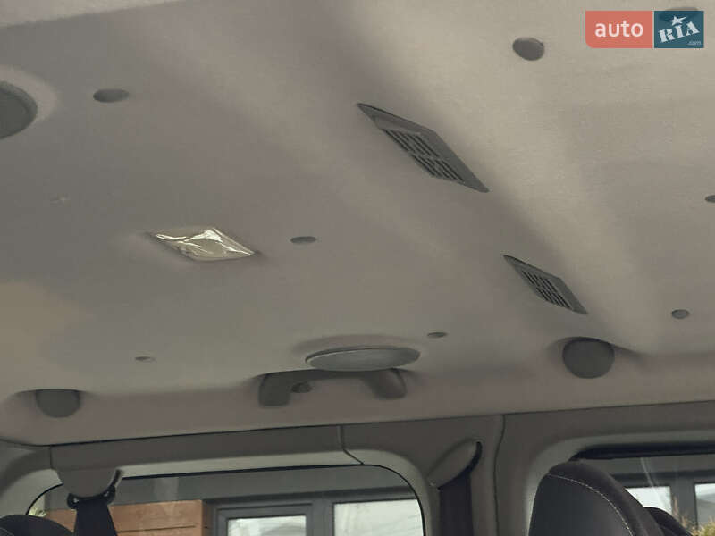 Минивэн Renault Trafic 2013 в Стрые