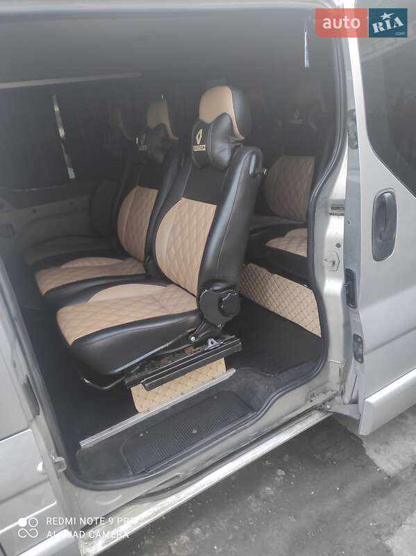 Минивэн Renault Trafic 2007 в Царичанке