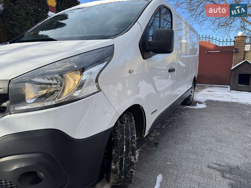 Грузовой фургон Renault Trafic 2016 в Житомире
