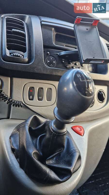Мінівен Renault Trafic 2010 в Самборі фото 19 Мінівен Renault Trafic 2010 в Самборі