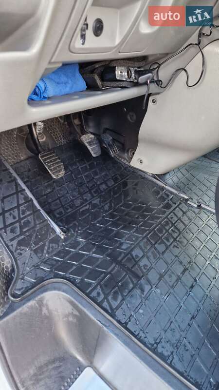 Мінівен Renault Trafic 2010 в Самборі фото 15 Мінівен Renault Trafic 2010 в Самборі