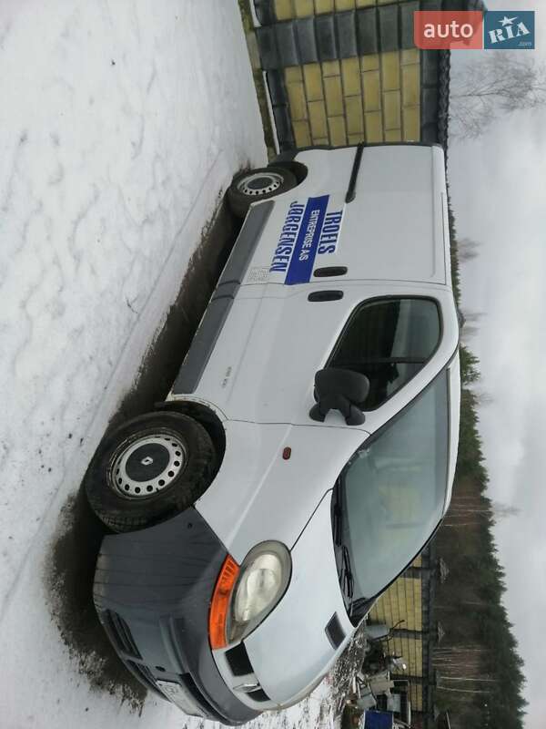 Грузовой фургон Renault Trafic 2001 в Сарнах фото Грузовой фургон Renault Trafic 2001 в Сарнах