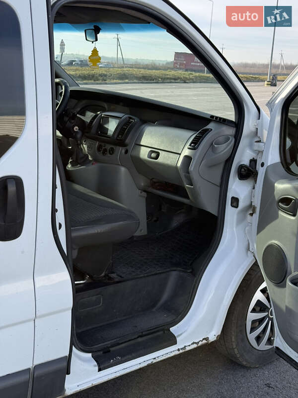 Минивэн Renault Trafic 2005 в Львове