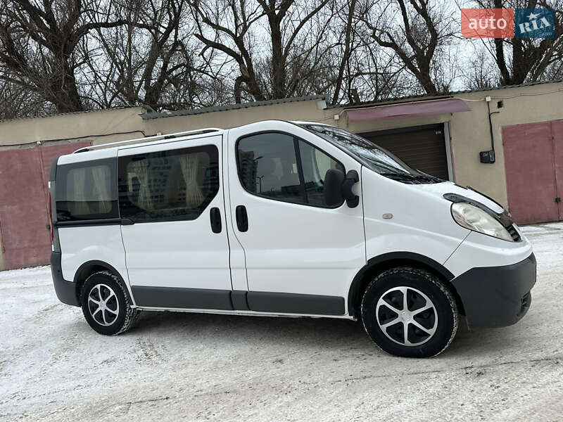 2008 Renault Trafic, VIN VF1FLBDA66Y699632:plate — фото 1 (autoria)
