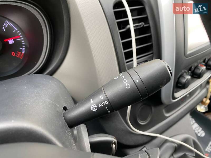 Минивэн Renault Trafic 2017 в Хмельницком