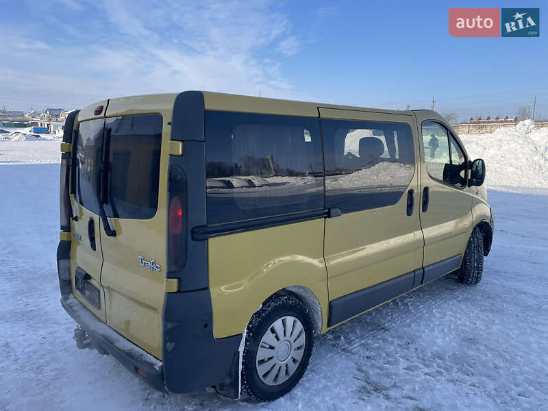 Минивэн Renault Trafic 2002 в Здолбунове