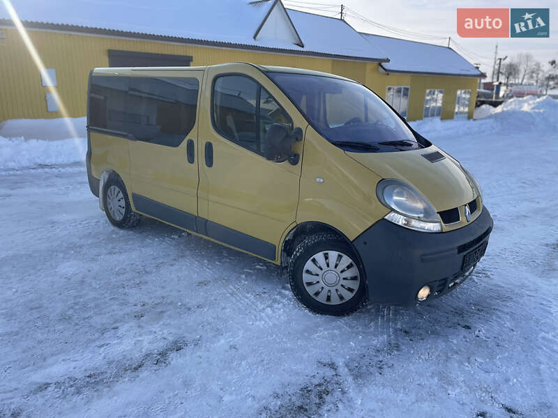 Минивэн Renault Trafic 2002 в Здолбунове