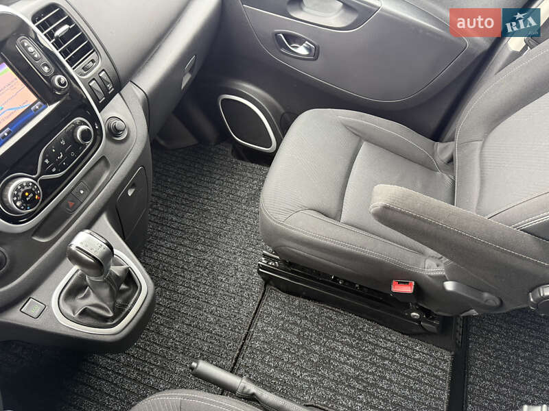 Минивэн Renault Trafic 2020 в Коломые фото 107 Минивэн Renault Trafic 2020 в Коломые