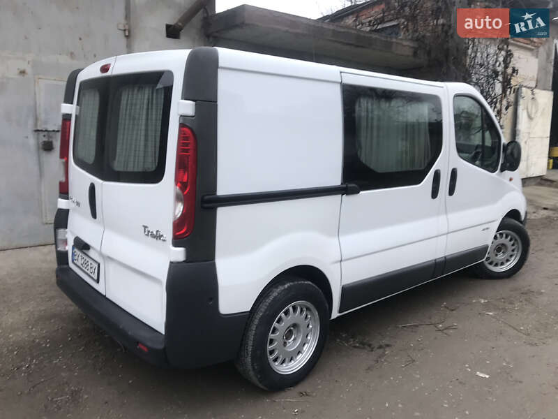 Минивэн Renault Trafic 2007 в Каменец-Подольском