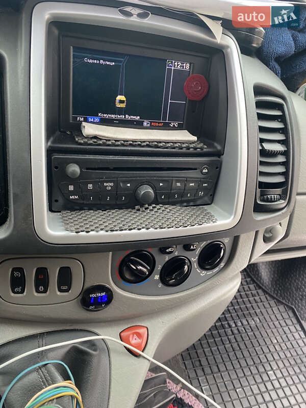 Микроавтобус грузовой (до 3,5т) Renault Trafic 2012 в Киеве