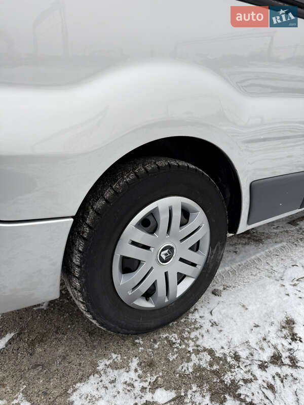 Минивэн Renault Trafic 2008 в Миргороде