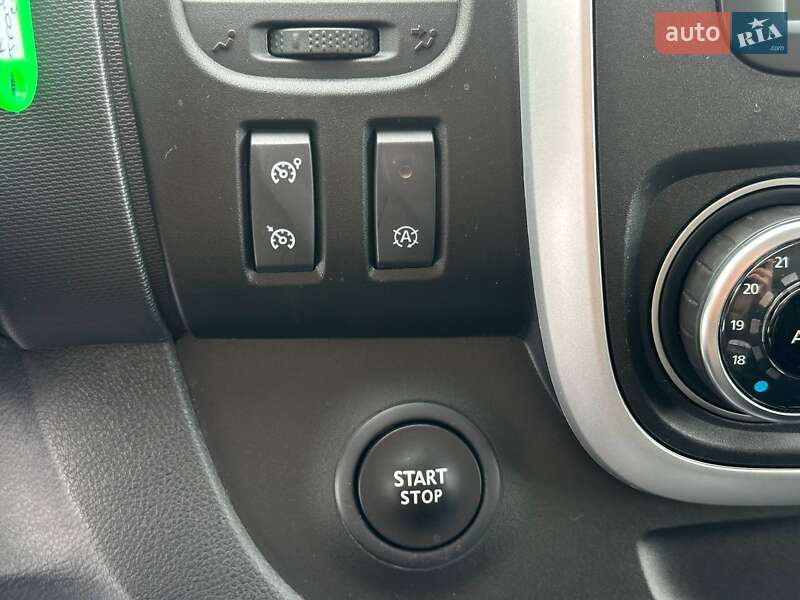 Грузопассажирский фургон Renault Trafic 2021 в Львове