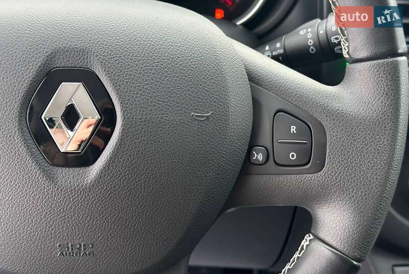 Грузопассажирский фургон Renault Trafic 2021 в Львове