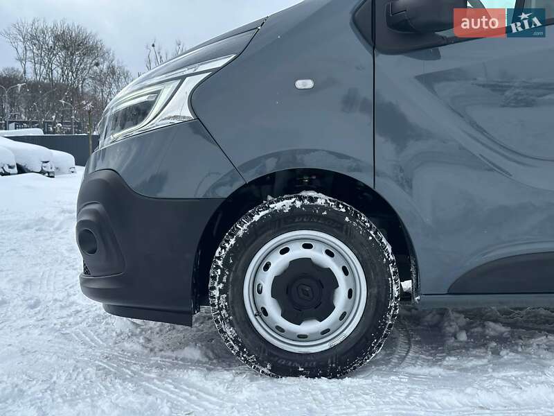Грузопассажирский фургон Renault Trafic 2021 в Львове