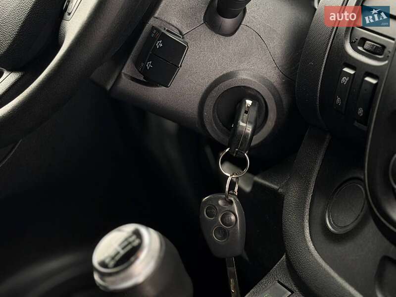 Минивэн Renault Trafic 2021 в Дубно