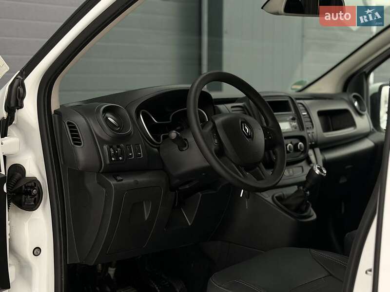 Минивэн Renault Trafic 2021 в Дубно