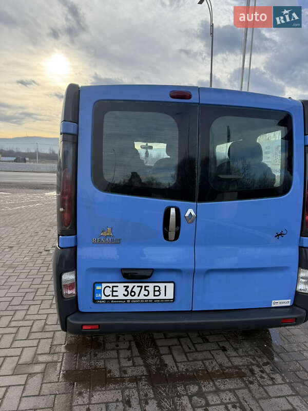 Минивэн Renault Trafic 2006 в Черновцах