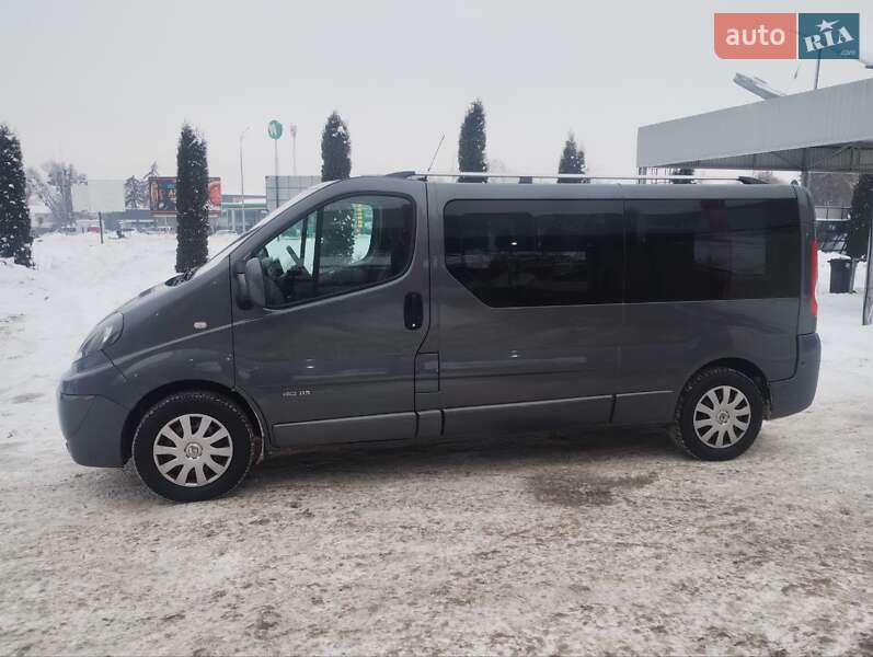 Минивэн Renault Trafic 2012 в Дубно
