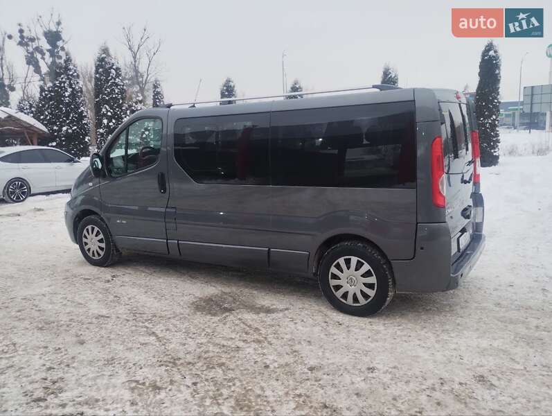 Минивэн Renault Trafic 2012 в Дубно