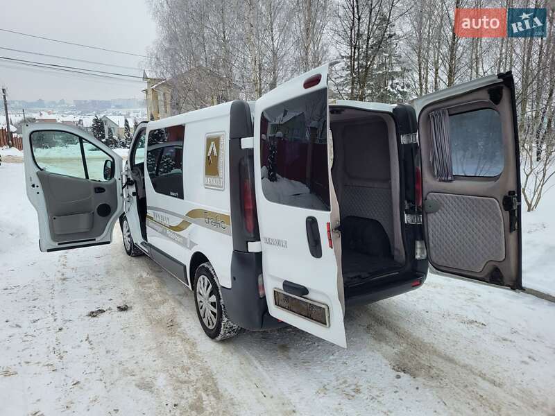 Минивэн Renault Trafic 2006 в Хмельницком