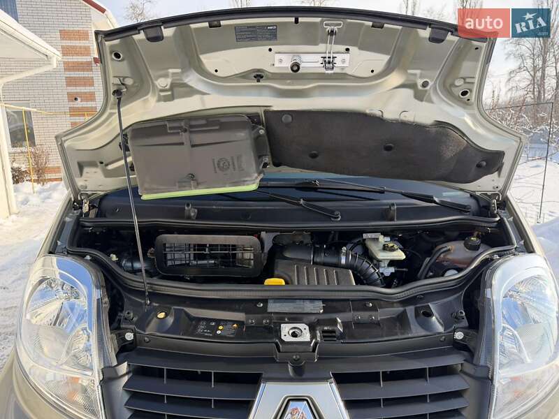 Минивэн Renault Trafic 2012 в Виннице