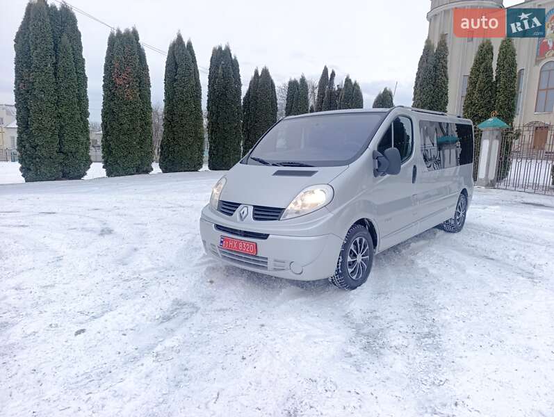 Минивэн Renault Trafic 2013 в Дубно