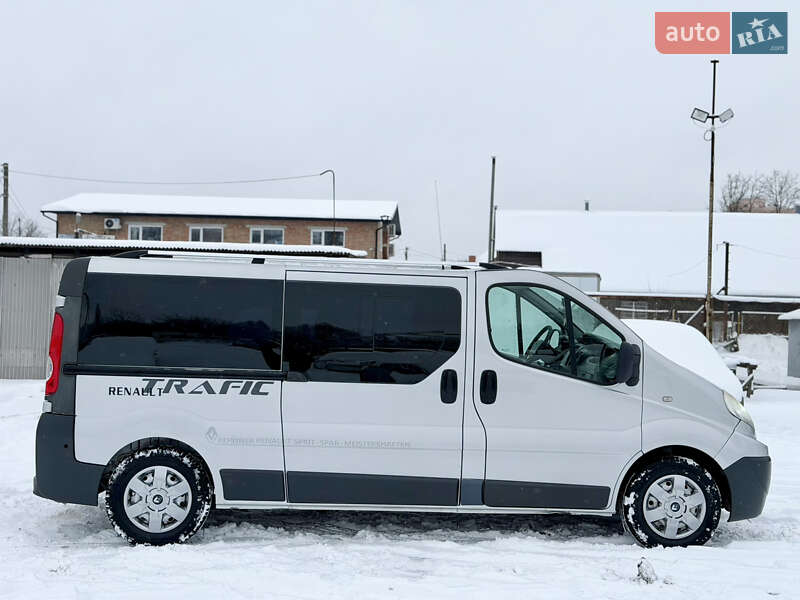 Минивэн Renault Trafic 2011 в Ровно
