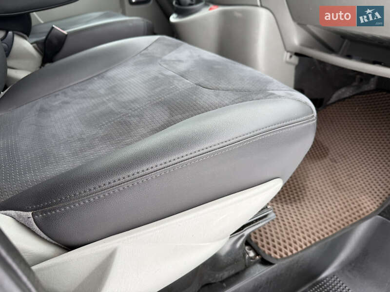 Минивэн Renault Trafic 2011 в Ровно