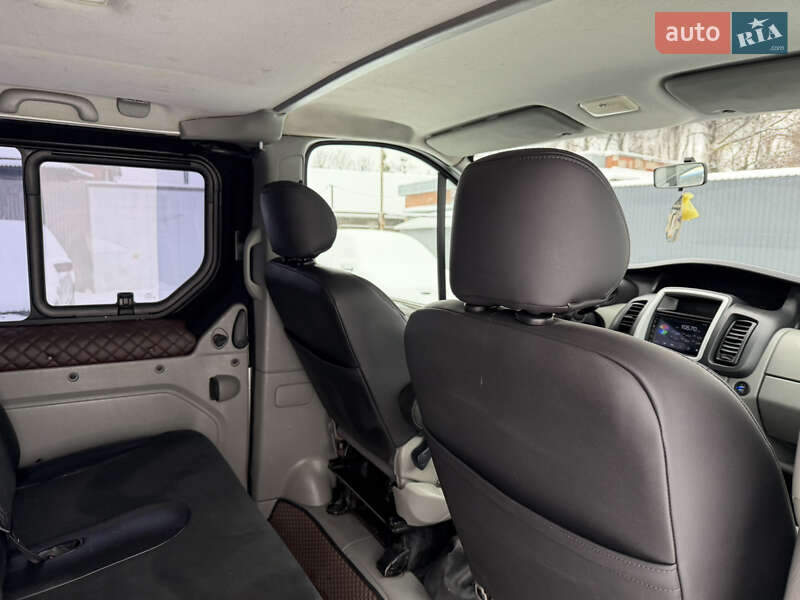 Минивэн Renault Trafic 2011 в Ровно