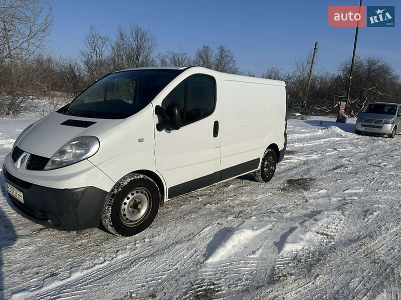 Грузовой фургон Renault Trafic 2011 в Савинцах