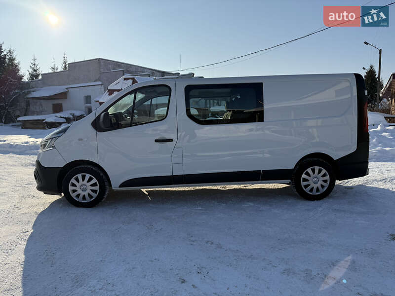 Грузопассажирский фургон Renault Trafic 2021 в Дубно