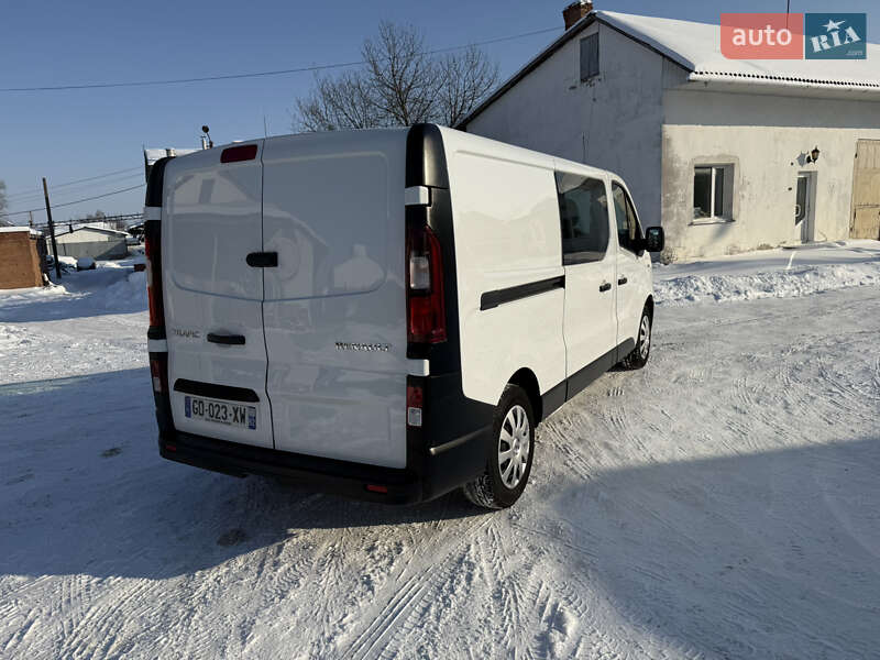 Грузопассажирский фургон Renault Trafic 2021 в Дубно